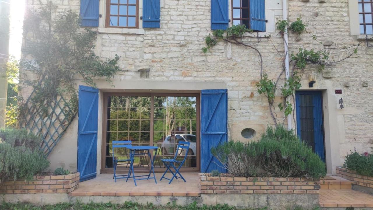 La Maison Bleue Vila Varzy Exterior foto